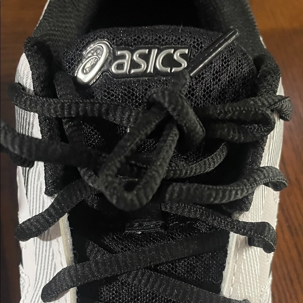 ASICS Upcourt 5 White and Black Athletic Shoes Mens Size 7 Women's Size 8 1/2 - Picture 5 of 11